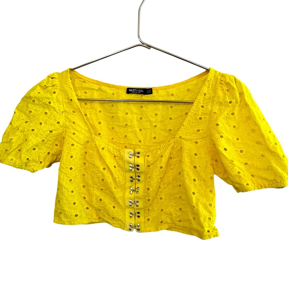 Nasty Gal Bright Yellow Eyelet Cropped Blouse Women’s 10 MINTY